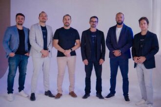 Da esquerda para a direita: Rafael Moraes, Tibério Lemes, Waller Maciel, Maxmiliano Barbosa, Gleidson Soares e Leonardo Moreira, sócios-diretores da Pacto Soluções