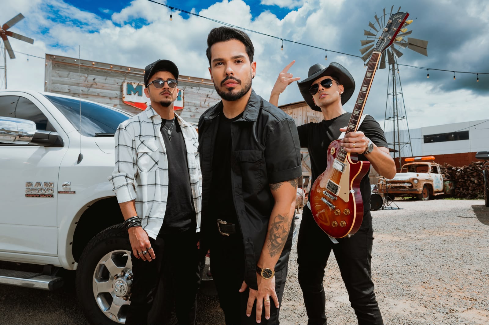 MURANNO lança EP em inglês e leva a música brasileira para além das fronteiras