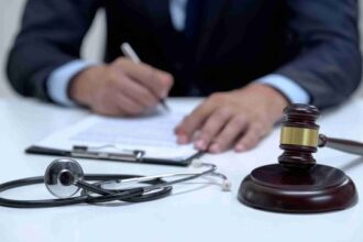Como médicos estão aumentando a renda através de perícias judiciais