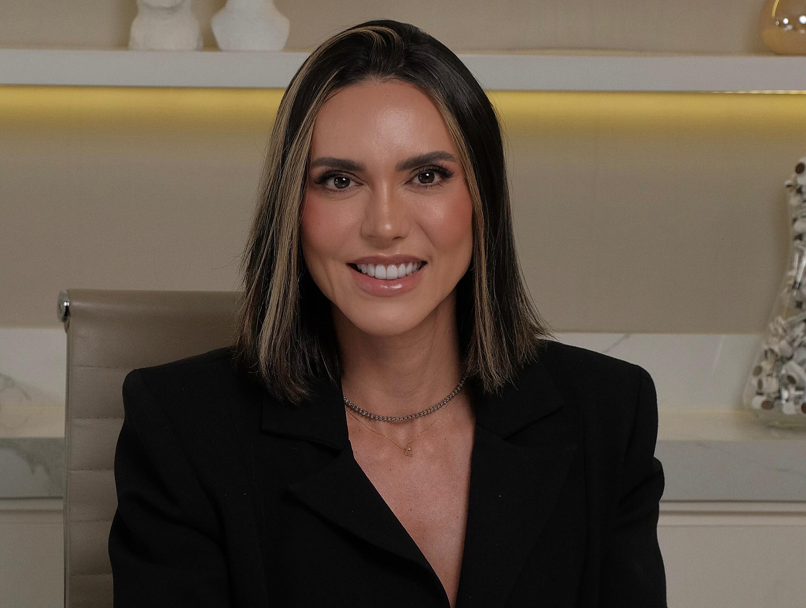 Dra. Laís Rios