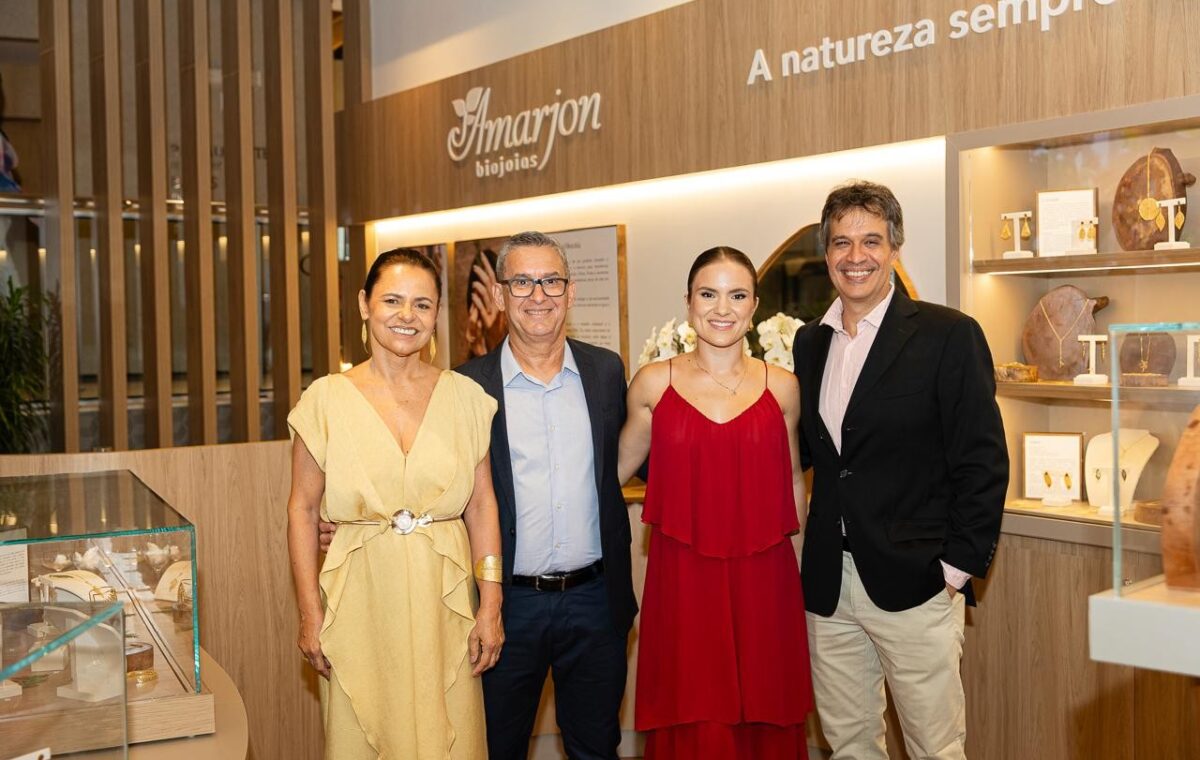 Da esqr. para dir. Isabel Ribeiro e Marcos Ribeiro fundadores da Amarjon; Raquel Neves Diretora de Marketing da Amarjon; e Renato Novis Mendonça Cofundador