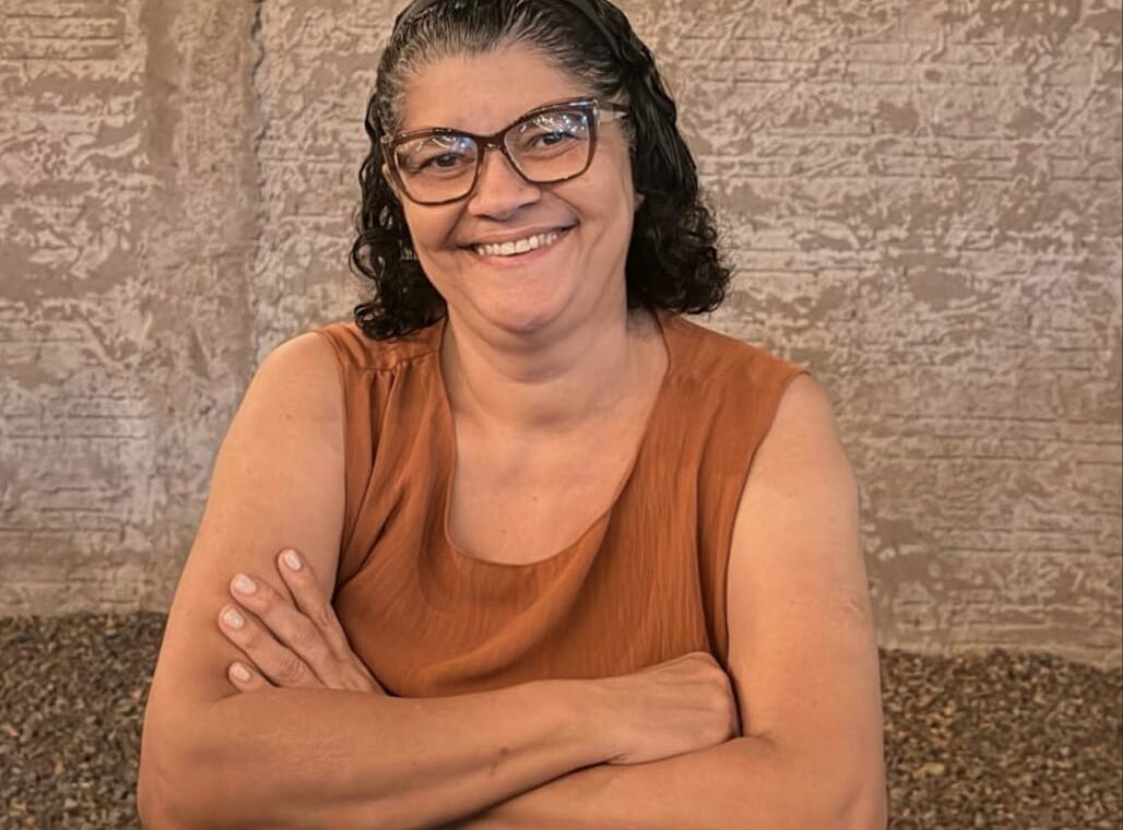 Lucinea de Lima Caldeira, contemplada com R$ 1 milhão na edição de junho do Pix do Milhão. Foto: divulgação/Pix do Milhão.