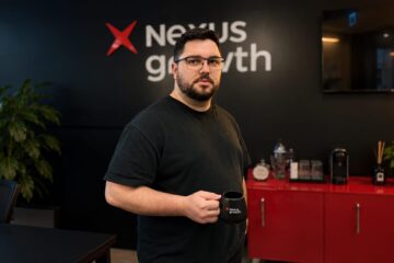 Daniel Freitas, sócio da Nexus Growth, afirma que a guerra entre marketing e vendas acaba com a configuração de uma métrica de receita para os dois setores.